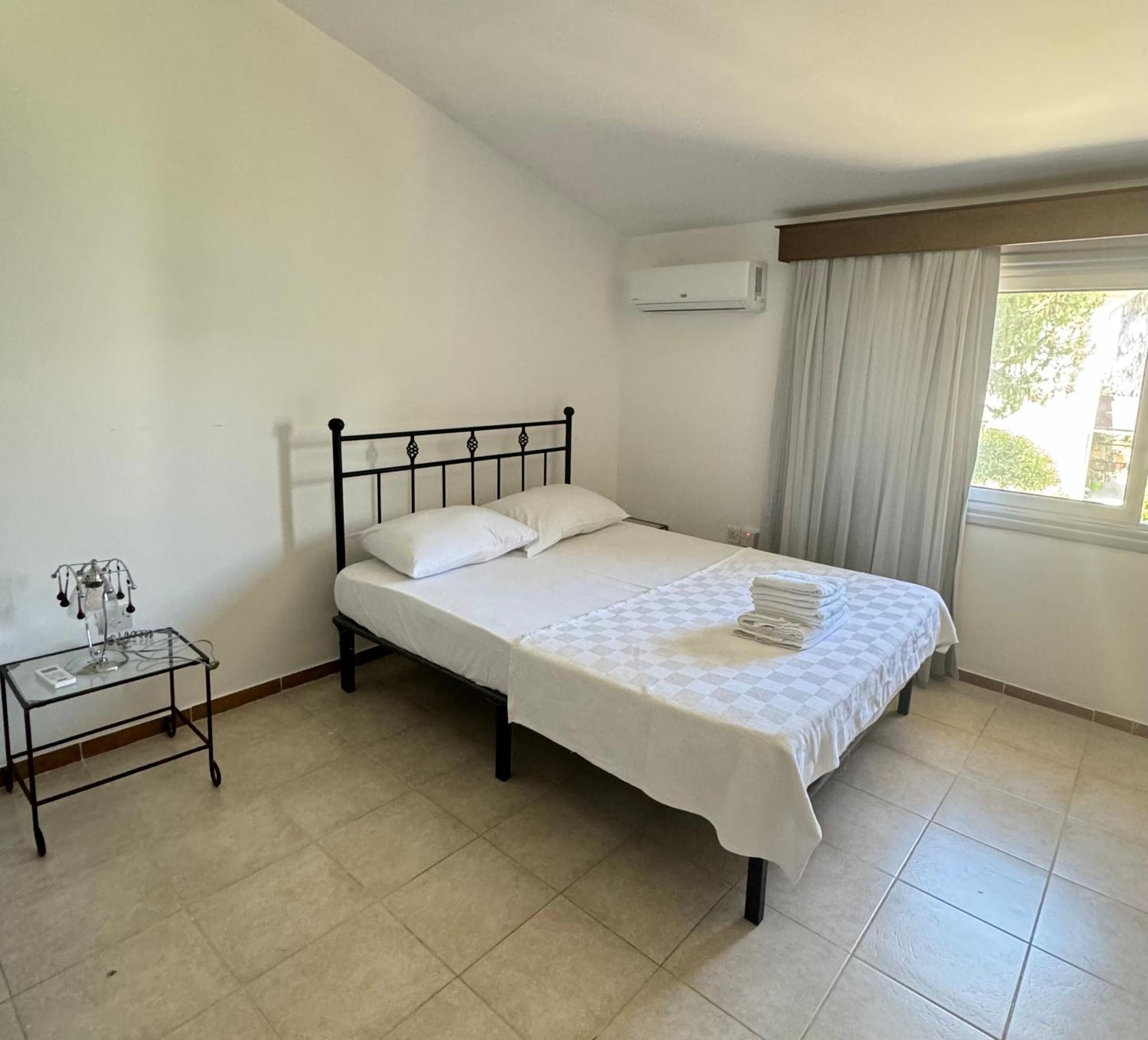 The Horse Farm Hotel Agios Georgios  ภายนอก รูปภาพ
