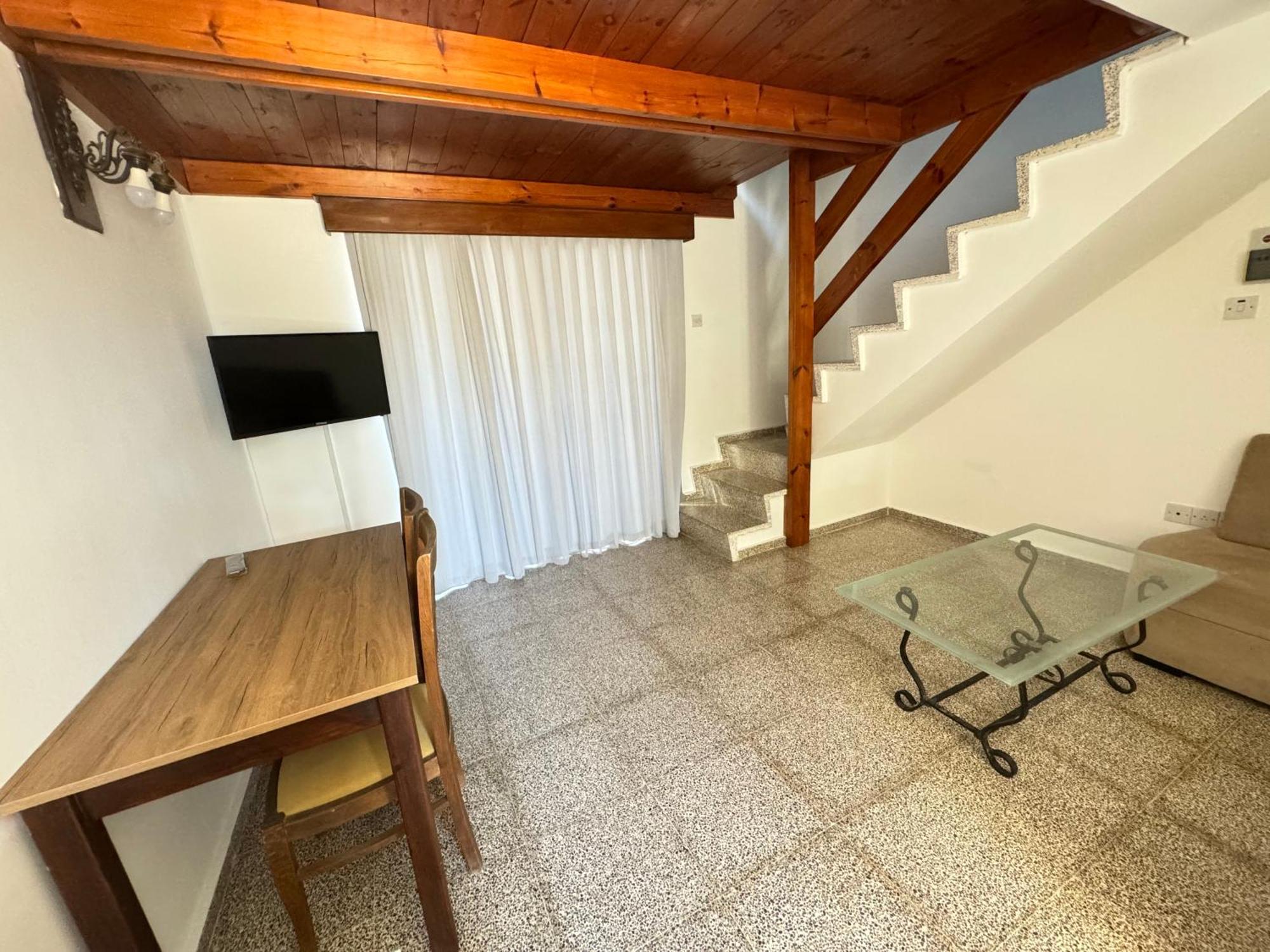 The Horse Farm Hotel Agios Georgios  ภายนอก รูปภาพ